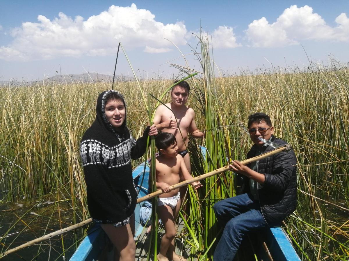 Uros Lodge Lover Titiqaqa Puno Luaran gambar