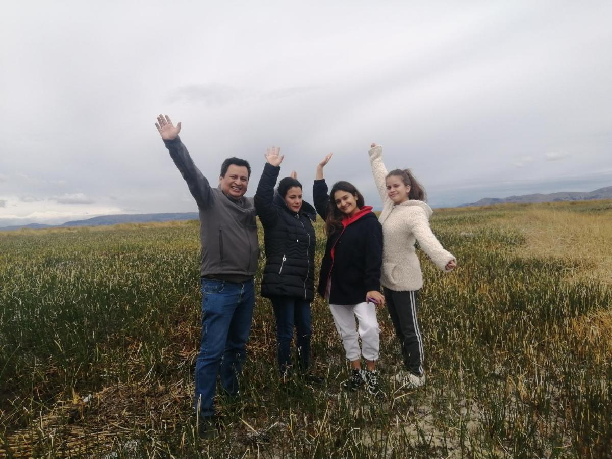 Uros Lodge Lover Titiqaqa Puno Luaran gambar