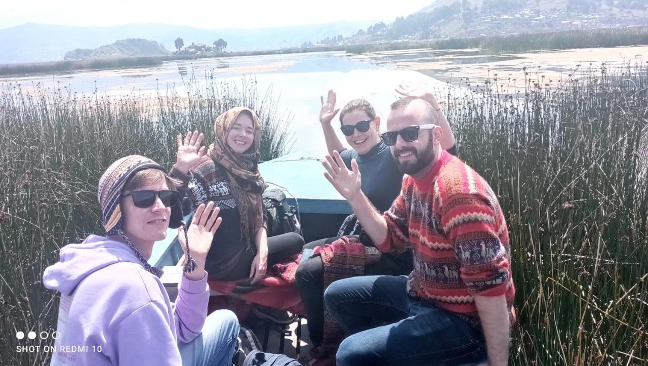Uros Lodge Lover Titiqaqa Puno Luaran gambar