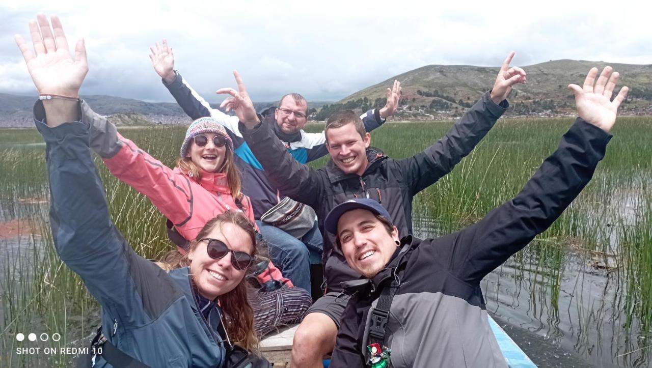Uros Lodge Lover Titiqaqa Puno Luaran gambar