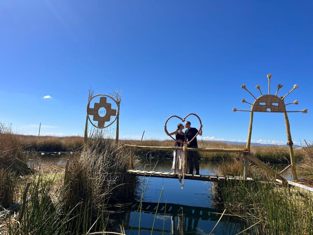 Uros Lodge Lover Titiqaqa Puno Luaran gambar