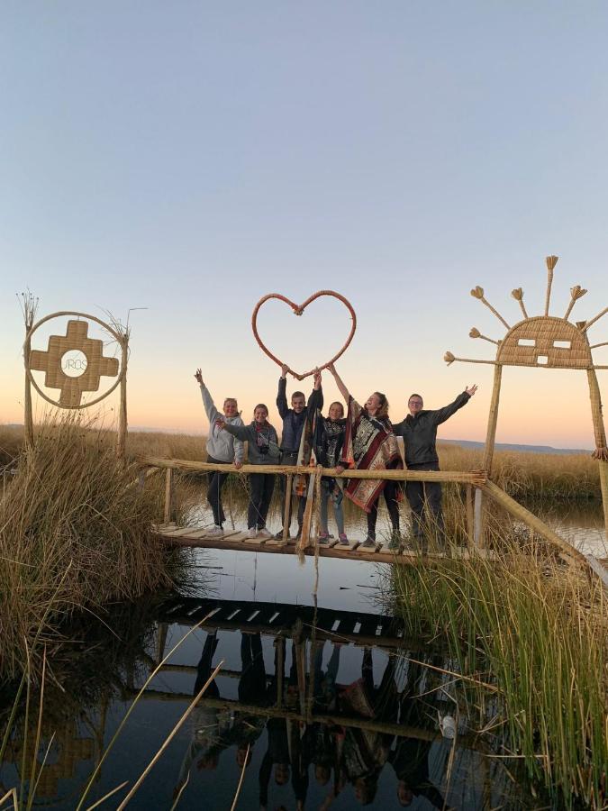 Uros Lodge Lover Titiqaqa Puno Luaran gambar