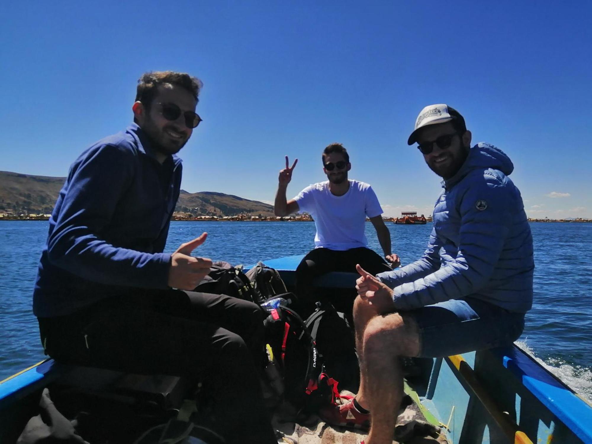 Uros Lodge Lover Titiqaqa Puno Luaran gambar