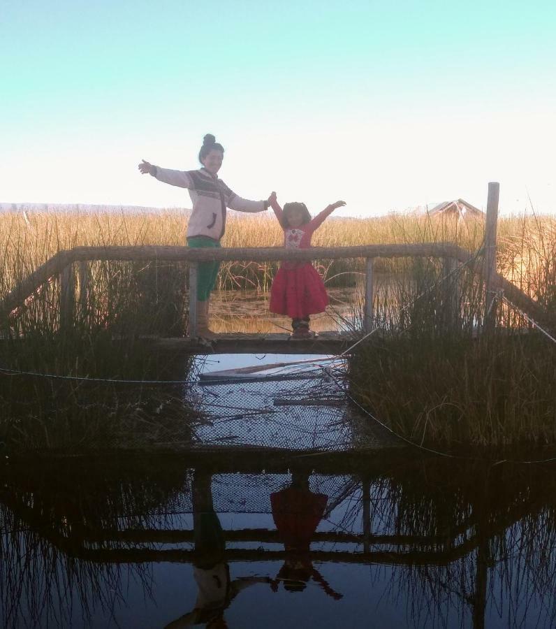 Uros Lodge Lover Titiqaqa Puno Luaran gambar