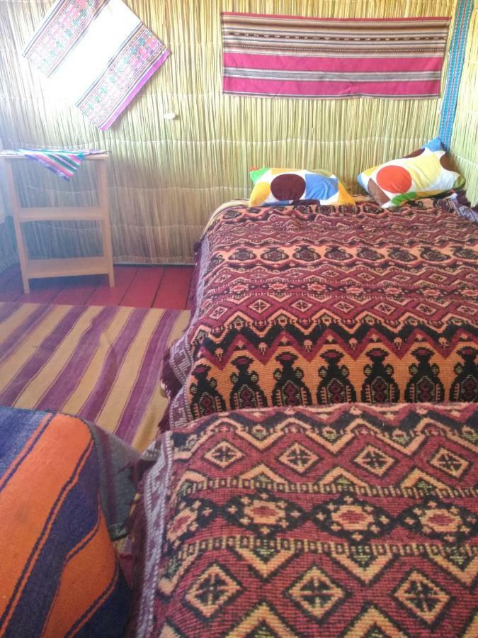 Uros Lodge Lover Titiqaqa Puno Luaran gambar