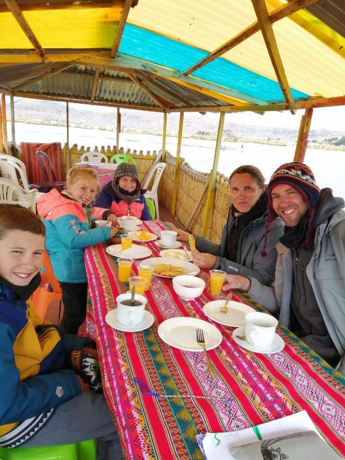 Uros Lodge Lover Titiqaqa Puno Luaran gambar