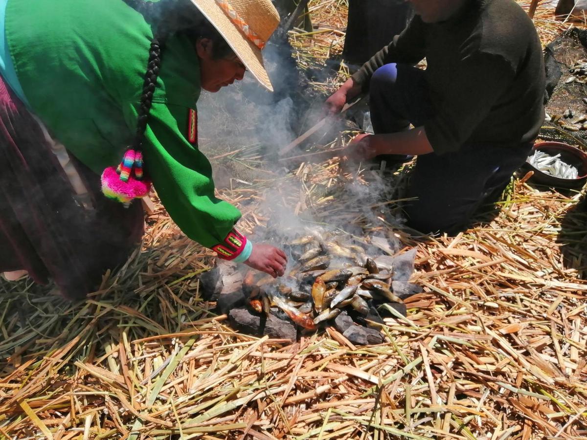 Uros Lodge Lover Titiqaqa Puno Luaran gambar