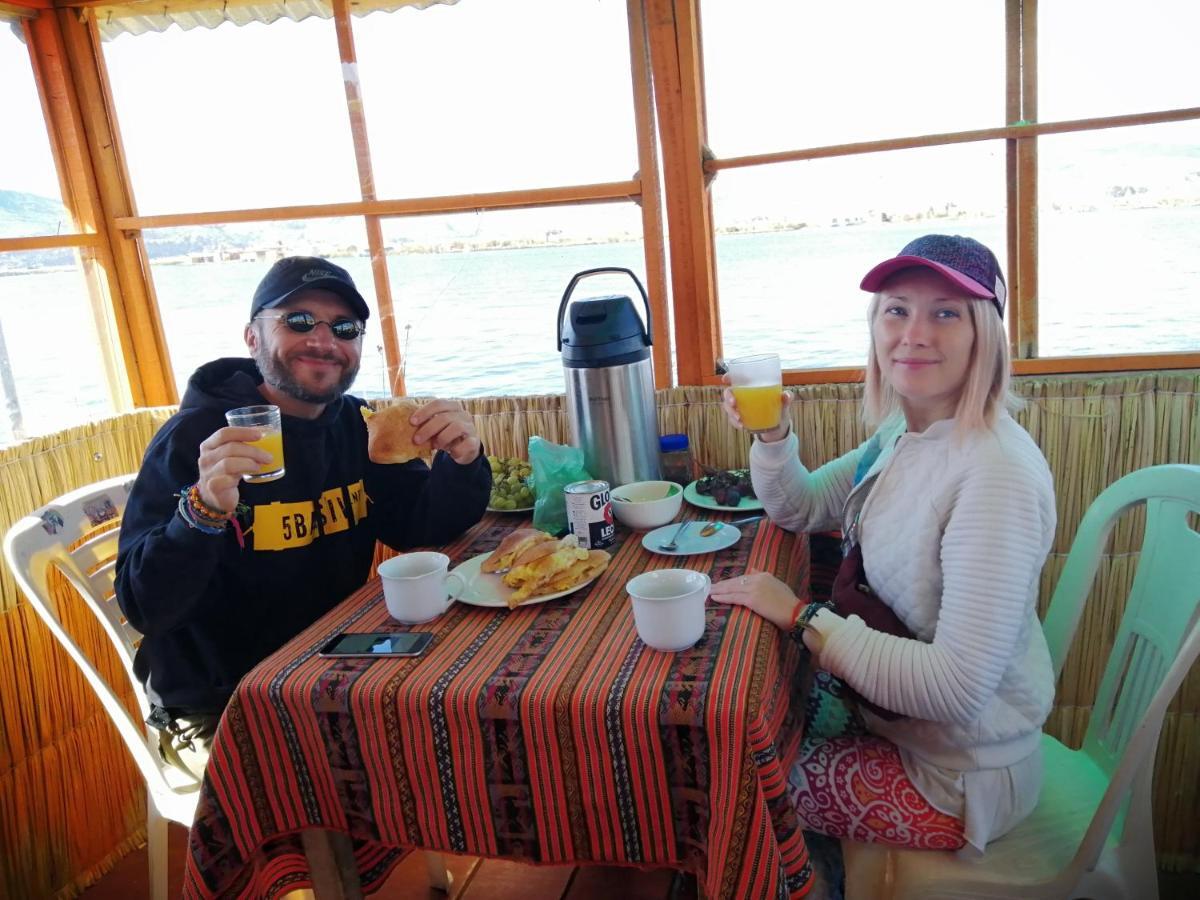 Uros Lodge Lover Titiqaqa Puno Luaran gambar