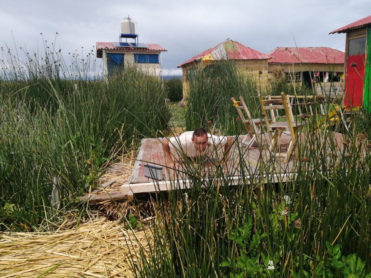 Uros Lodge Lover Titiqaqa Puno Luaran gambar